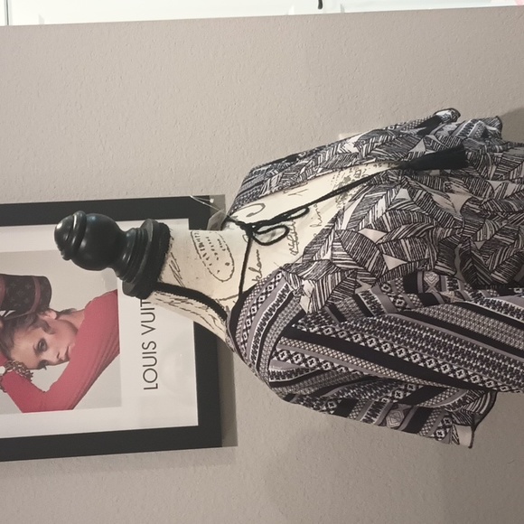 Susan Betro tunic..Weekend wear, look good with legging - Picture 3 of 4